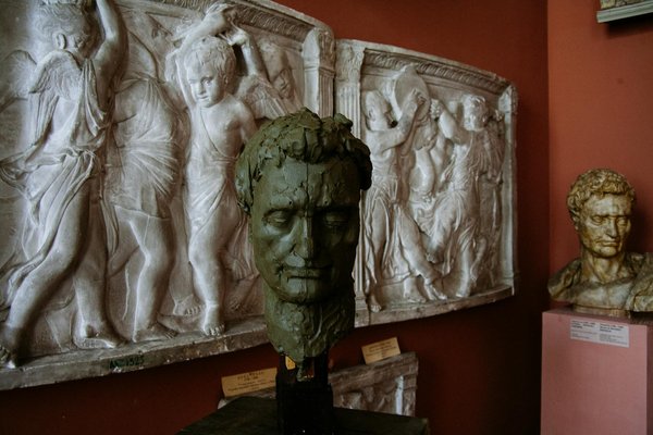 Plongée en Première Ligne avec les Forces Anti-Terroristes : Un Reportage Immersif